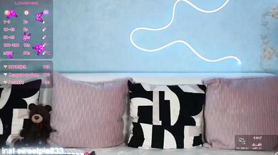 SweetPie - Porn Video [Bongacams]: sizzling chemistry, enchanting bosom, captivating muse