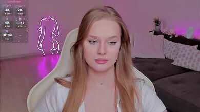 CristalWilliams - Porn Video [Bongacams]: alluring proportions, curvaceous physique, mesmerizing chest