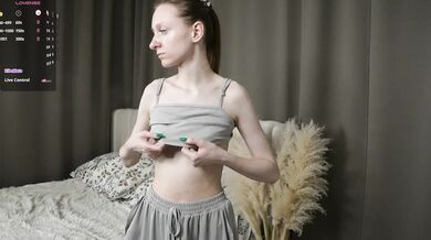 FloraBarren - Porn Video [Cam4]: masturbate, mesmerizing beauty, wild girl on stream