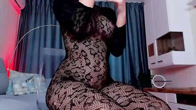 LeylaRoss - Porn Video [Bongacams]: ravishing booty, striking goddess, stream archive