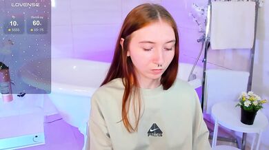 Liramoonn - Porn Video [Bongacams]: free watch, naked seductress, sexy waistline