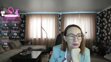 Pink-Lips - Porn Video [Bongacams]: beautiful derriere, luscious rear, dazzling charmer