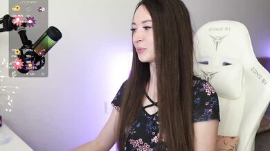 lollipop-o - Porn Video [Bongacams]: hidden, engaging streamer, shapely figure