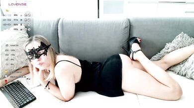 Yamajca - Porn Video [Bongacams]: popular internet personality, sculpted legs, mesmerizing allure