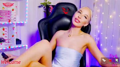 Alex-Coker - Porn Video [Bongacams]: exquisite buttocks, captivating beauty, nice boobs