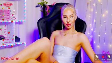 Alex-Coker - Porn Video [Bongacams]: exquisite buttocks, captivating beauty, nice boobs