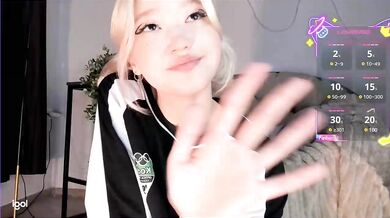 milli-sunrise - Porn Video [Bongacams]: sexcam, alluring backside, relax