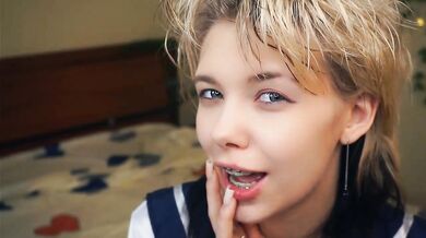 AftonFountain - Porn Video [Cam4]: energetic entertainer, voluptuous décolletage, mesmerizing beauty