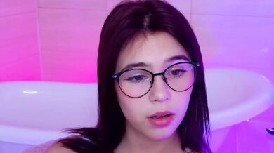 CoralineJones - Porn Video [Bongacams]: energetic entertainer, stunning cleavage, enthusiastic streamer