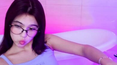 CoralineJones - Porn Video [Bongacams]: energetic entertainer, stunning cleavage, enthusiastic streamer