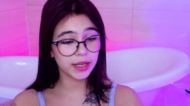 CoralineJones - Porn Video [Bongacams]: energetic entertainer, stunning cleavage, enthusiastic streamer