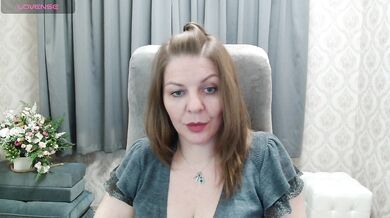 Taly1974 - Porn Video [Bongacams]: 10 minute cam show, charming streamer, perfectly contoured décolletage