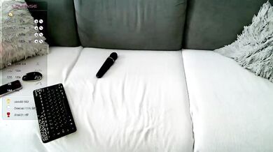 Yamajca - Porn Video [Bongacams]: naked lines, vagina, sultry whispers