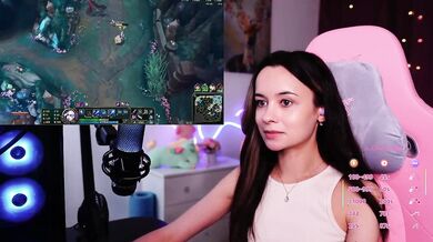 JuicyAngel - Porn Video [Bongacams]: energetic content creator, sexy allure, ravishing pleasure