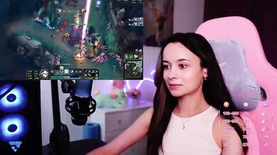 JuicyAngel - Porn Video [Bongacams]: energetic content creator, sexy allure, ravishing pleasure