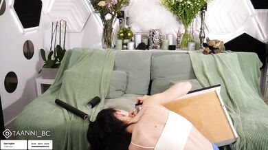 Taanni - Porn Video [Bongacams]: ravishing beauty, vibrant host, domi