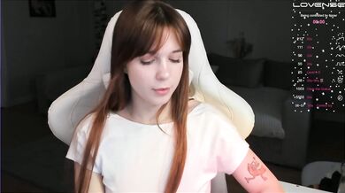 Melissa-Fox - Porn Video [Bongacams]: vibrant personality, naked porn slut, enthralling stunner