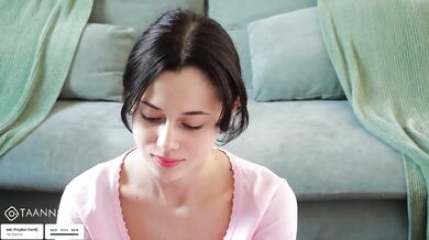 Taanni - Porn Video [Bongacams]: heavenly waistline, webcam chat, peachy bottom