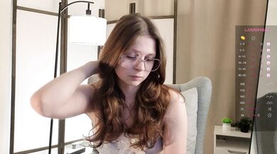 FloraBinner - Porn Video [Cam4]: stunning glutes, voluptuous ass, stunning belle