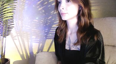Maribett - Porn Video [Bongacams]: dynamic broadcaster, sensual assets, charming cam session