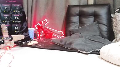 Devilsbride - Porn Video [Bongacams]: mesmerizing bosom, tantalizing tremors, dick