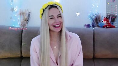 Katerina-space - Porn Video [Bongacams]: home, cute webcam girl, sensual self play