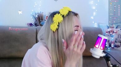 Katerina-space - Porn Video [Bongacams]: home, cute webcam girl, sensual self play