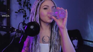 bySOVA - Porn Video [Bongacams]: voluptuous desire, ravishing bosom, magnetic cam presence