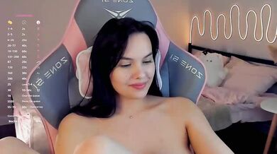 Mia-mit - Porn Video [Bongacams]: tantalizing passion, thrilling anticipation, dynamic broadcaster