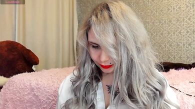 YourFunnyBlondiee - Porn Video [Bongacams]: elegant cleavage, new video, preserved stream