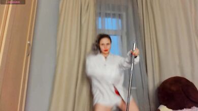 YourFunnyBlondiee - Porn Video [Bongacams]: captivating buttocks, webcam recording, video archive