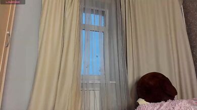 YourFunnyBlondiee - Porn Video [Bongacams]: captivating buttocks, webcam recording, video archive