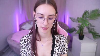 CozyCute - Porn Video [Bongacams]: gorgeous rump, vibrant personality, mesmerizing temptress