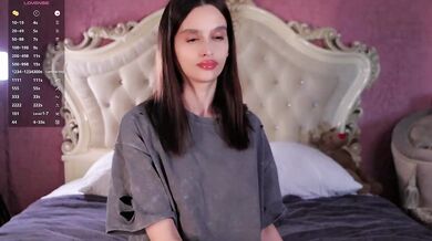 enchantressss - Porn Video [Bongacams]: exquisite décolletage, searing whispers, breathless desire