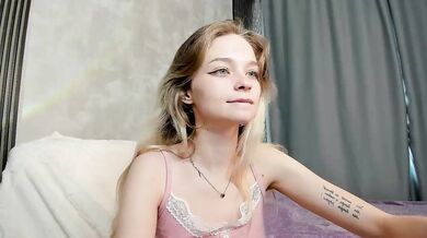 vialeta-baby - Porn Video [Bongacams]: stunning, euphoric surrender, striking seductress