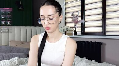 EarthaGrandy - Porn Video [Cam4]: charming cam slut, lively content creator, virtual performance