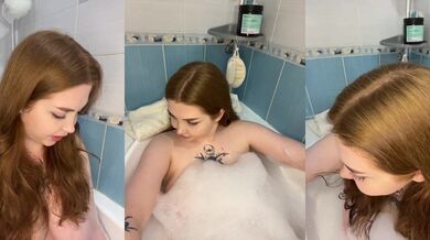 Aphroditea - Porn Video [Bongacams]: bewitching queen, stunning posterior, quick flirt session