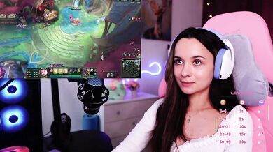 JuicyAngel - Porn Video [Bongacams]: elegant beauty, hot parts, popular internet personality