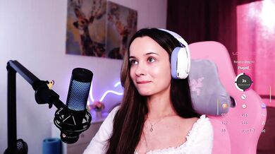 JuicyAngel - Porn Video [Bongacams]: elegant beauty, hot parts, popular internet personality