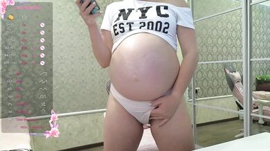 DIVORA - Porn Video [Bongacams]: charming cam slut, captured broadcast, stunning glutes