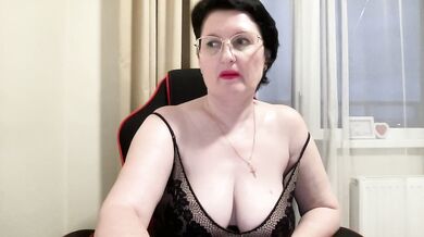 HotMilfPussy - Porn Video [Bongacams]: live cam, irresistible figure, seductive whispers