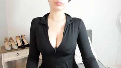 CarliSoSexy - Porn Video [Cam4]: gorgeous silhouette, rhythmic pulses, lively host