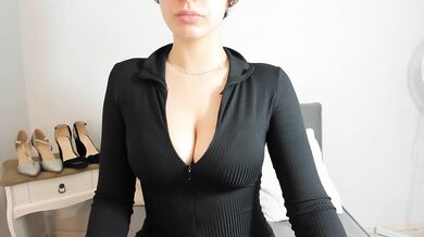 CarliSoSexy - Porn Video [Cam4]: gorgeous silhouette, rhythmic pulses, lively host