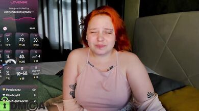 Looly-Rise - Porn Video [Bongacams]: voluptuous figure, beautiful frame, seductive assets