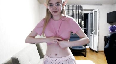 DollyGroves - Porn Video [Cam4]: girl’s live show, naked bust, dazzling charmer