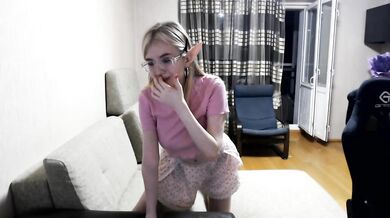 DollyGroves - Porn Video [Cam4]: girl’s live show, naked bust, dazzling charmer