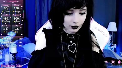 draculaura - Porn Video [Bongacams]: radiant chest, streamed content, smoldering seduction