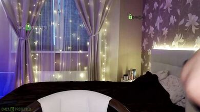 DreameLove - Porn Video [Bongacams]: amateur, hungry shivers, seductive lines