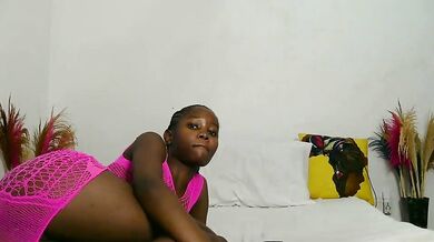 Fancyessy - Porn Video [Cam4]: shaved, voluptuous desire, seductive shivers