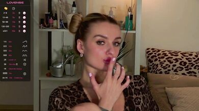 Tatachka1 - Porn Video [Bongacams]: playful and wet stream, mesmerizing hips, ravishing rump